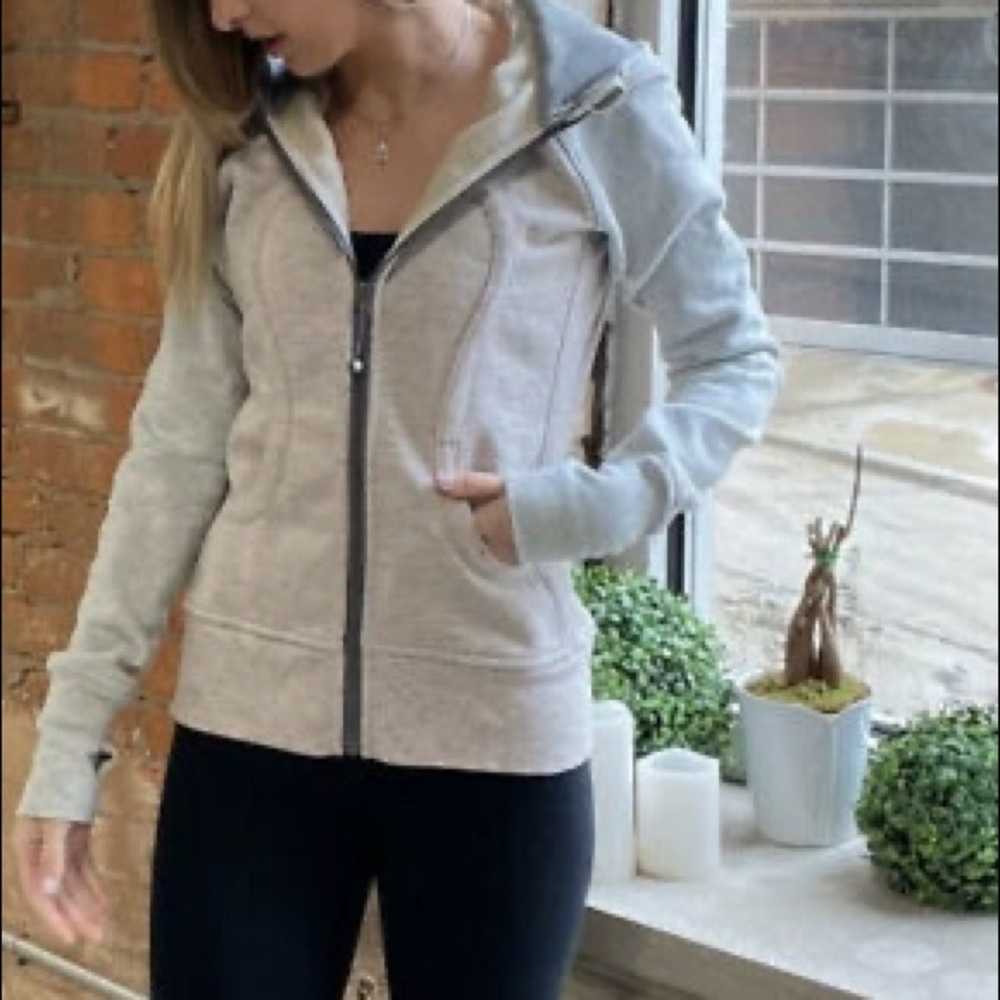Lululemon Scuba Hoodie 12